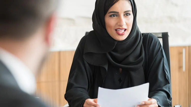 How to Select the Right Emirati Hiring Agency for Your Business