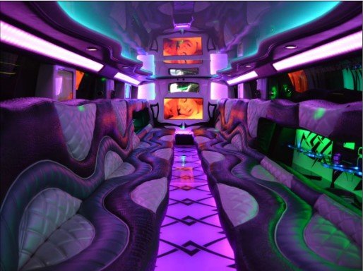 Safe and Stylish Nights Out Using Party Bus Rental in Chicago